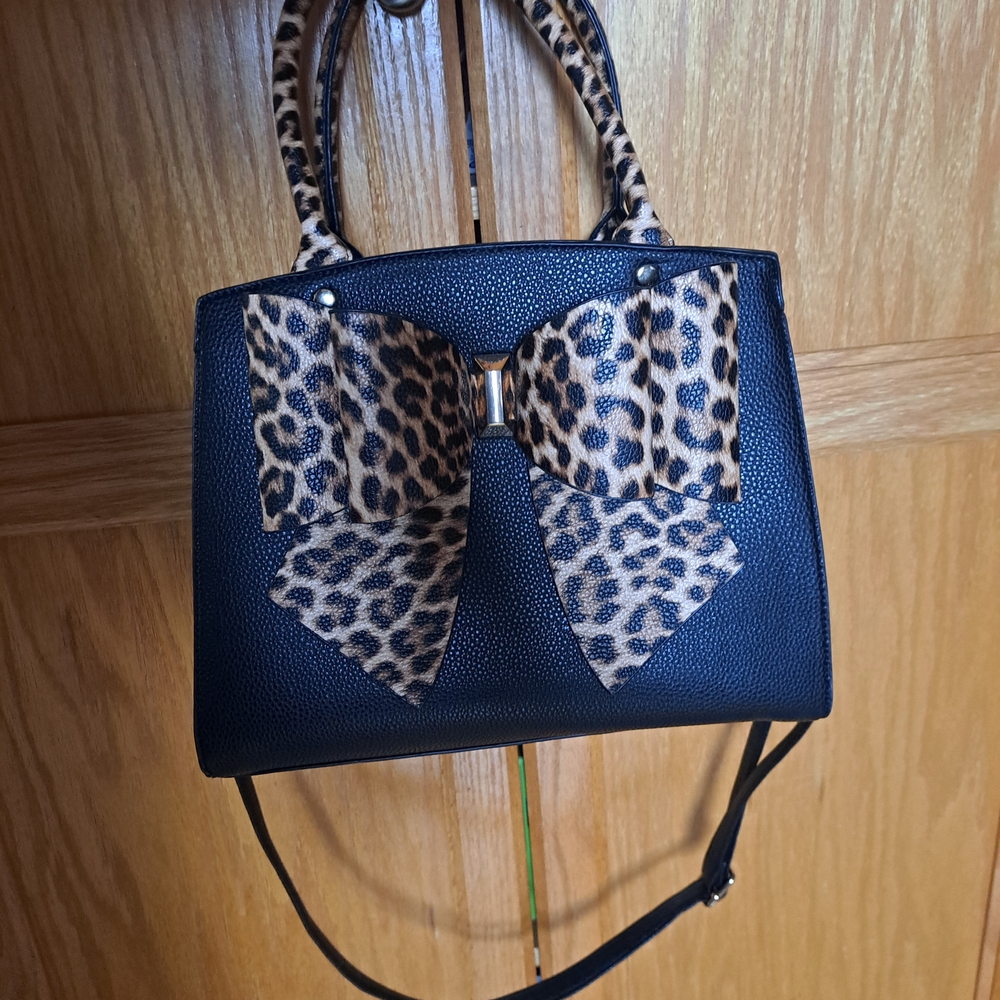 Leopard Print Bow Black Handbag